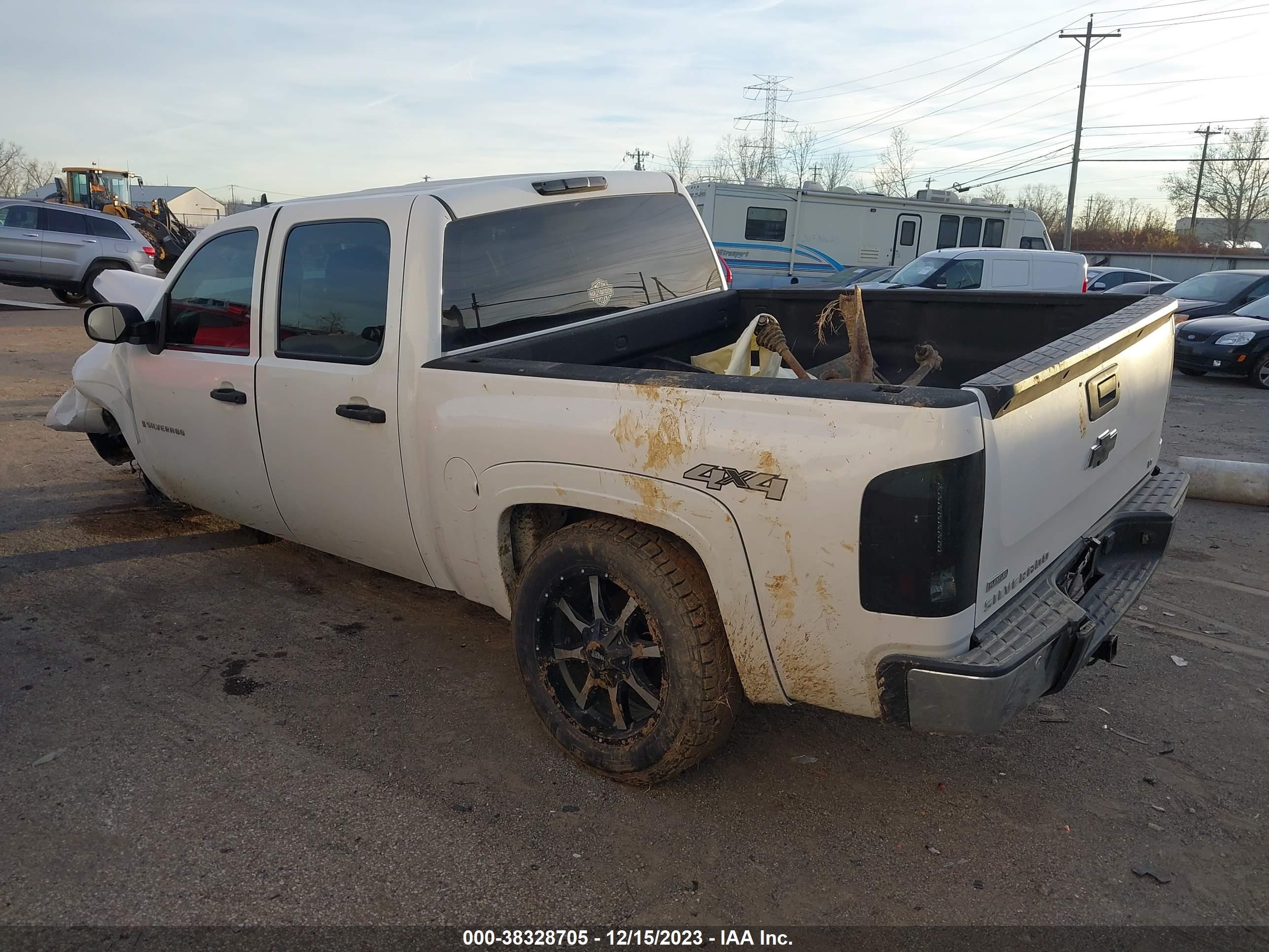 Photo 2 VIN: 3GCEK233X9G168397 - CHEVROLET SILVERADO 