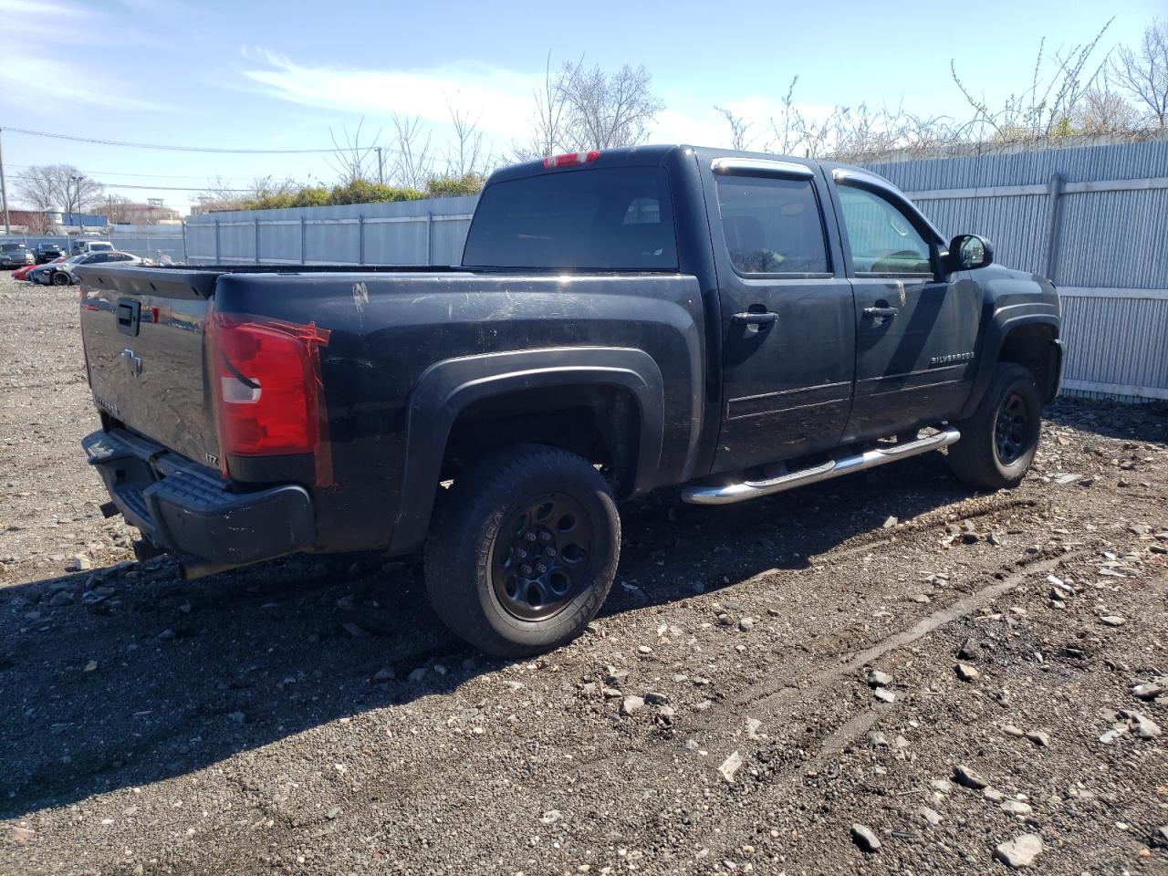 Photo 2 VIN: 3GCEK33M99G196979 - CHEVROLET SILVERADO 