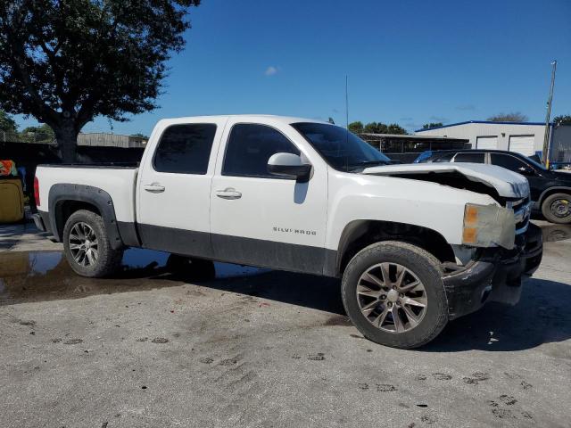 Photo 3 VIN: 3GCFK332X9G289206 - CHEVROLET SILVERADO 