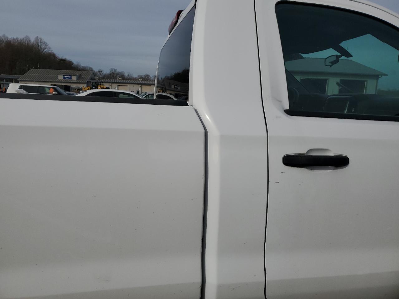 Photo 9 VIN: 3GCNYAEF6LG104798 - CHEVROLET SILVERADO 