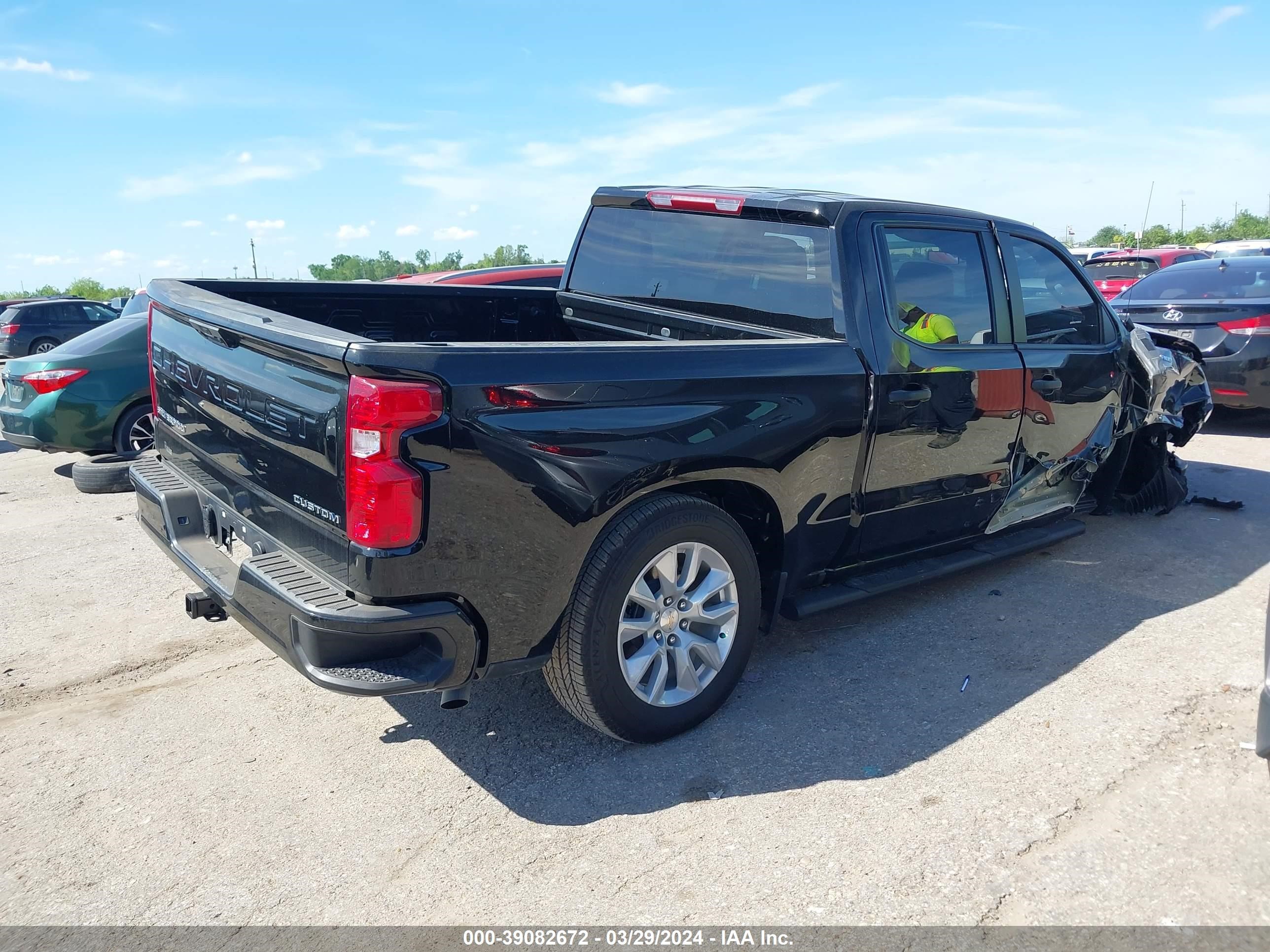 Photo 3 VIN: 3GCPABEK6PG285441 - CHEVROLET SILVERADO 