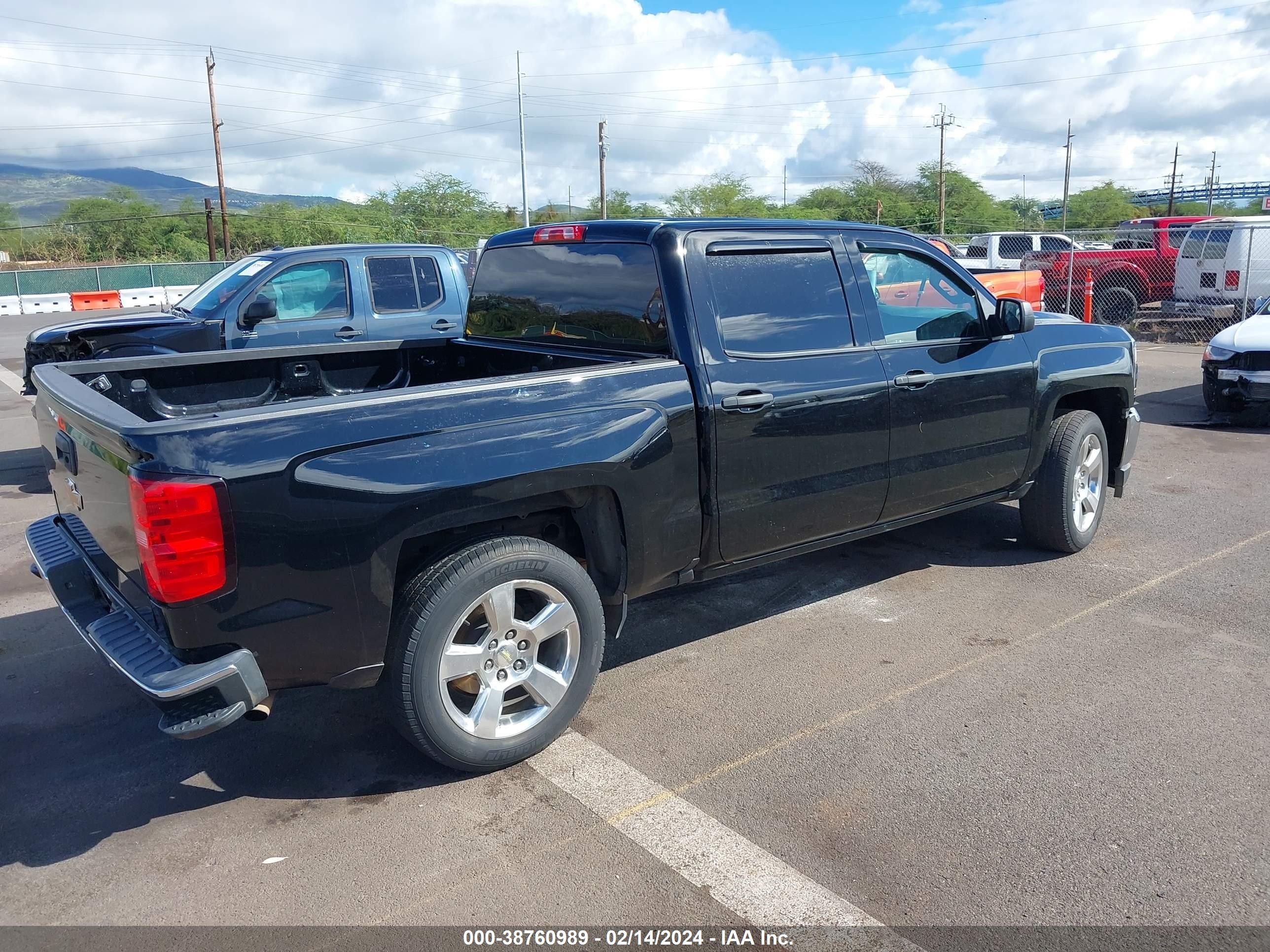 Photo 3 VIN: 3GCPCNEH1HG447252 - CHEVROLET SILVERADO 