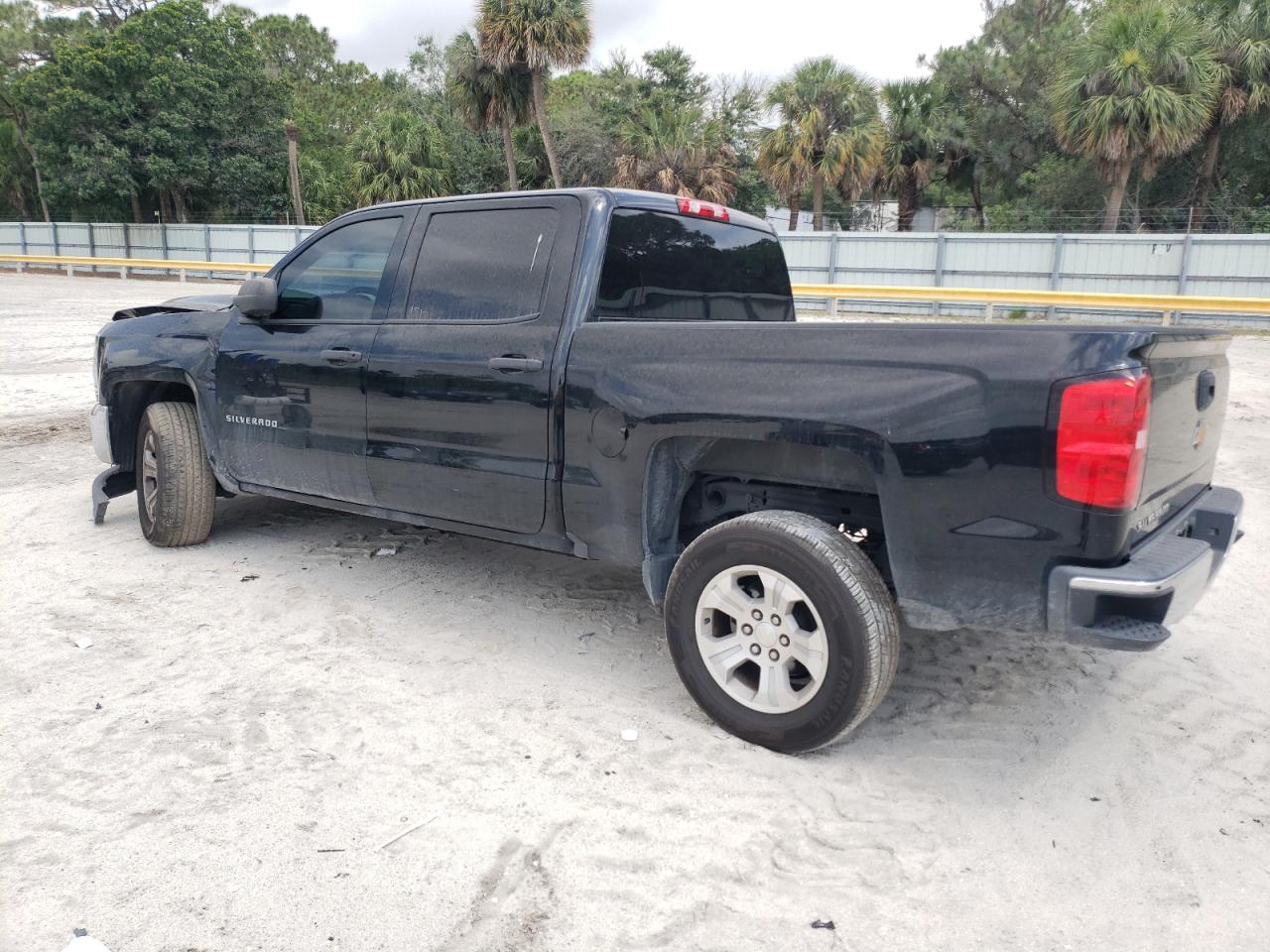 Photo 1 VIN: 3GCPCNEH3HG183791 - CHEVROLET SILVERADO 