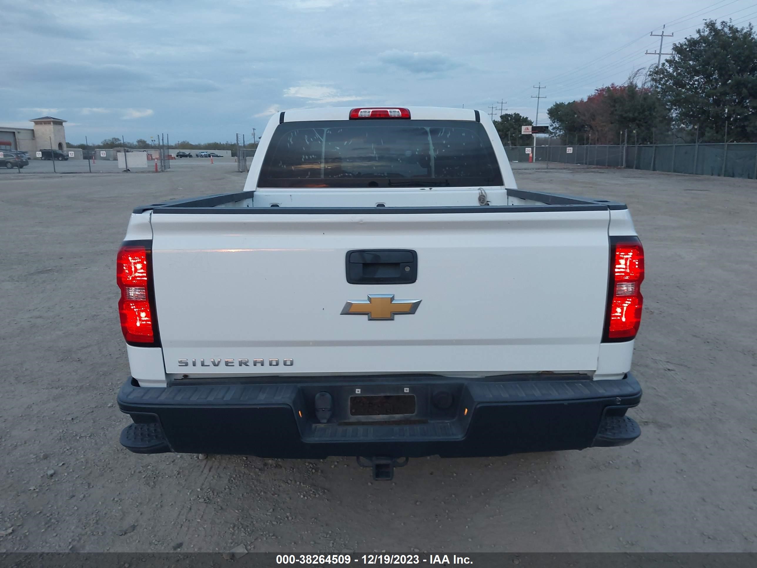 Photo 15 VIN: 3GCPCNEH3JG398139 - CHEVROLET SILVERADO 