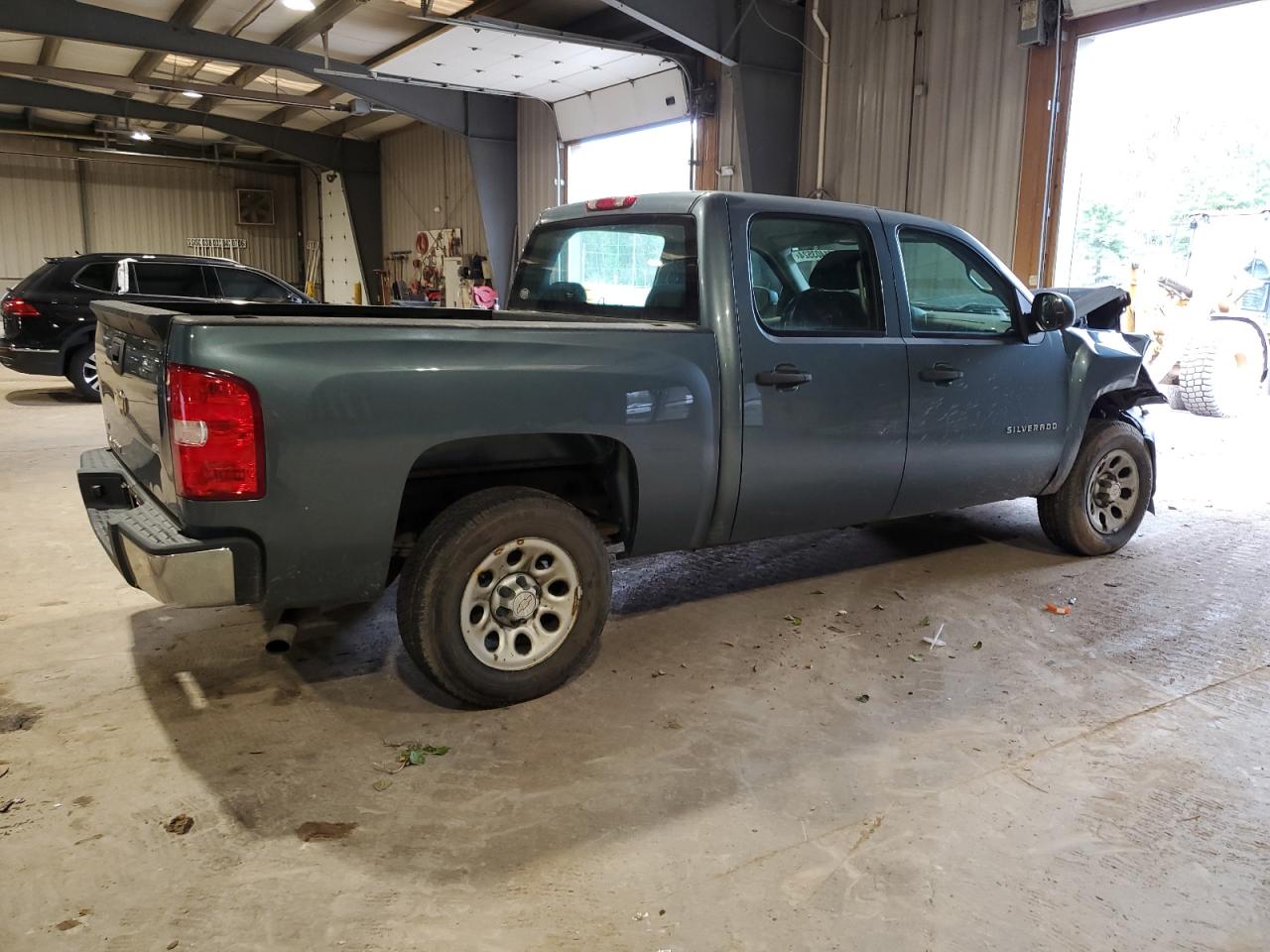 Photo 2 VIN: 3GCPCPEA3BG252923 - CHEVROLET SILVERADO 