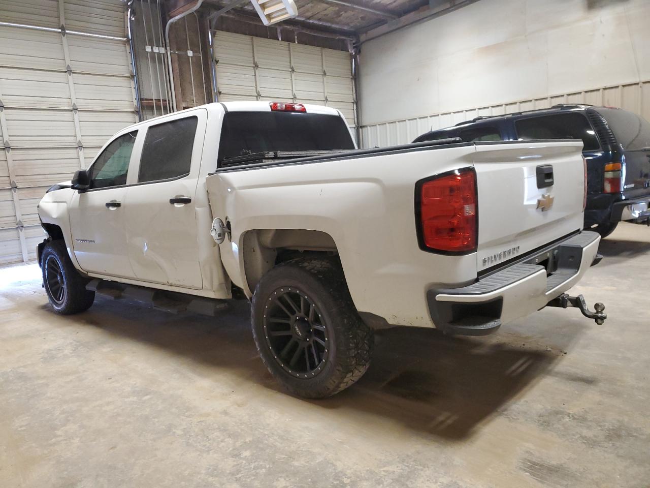 Photo 1 VIN: 3GCPCPECXJG368510 - CHEVROLET SILVERADO 