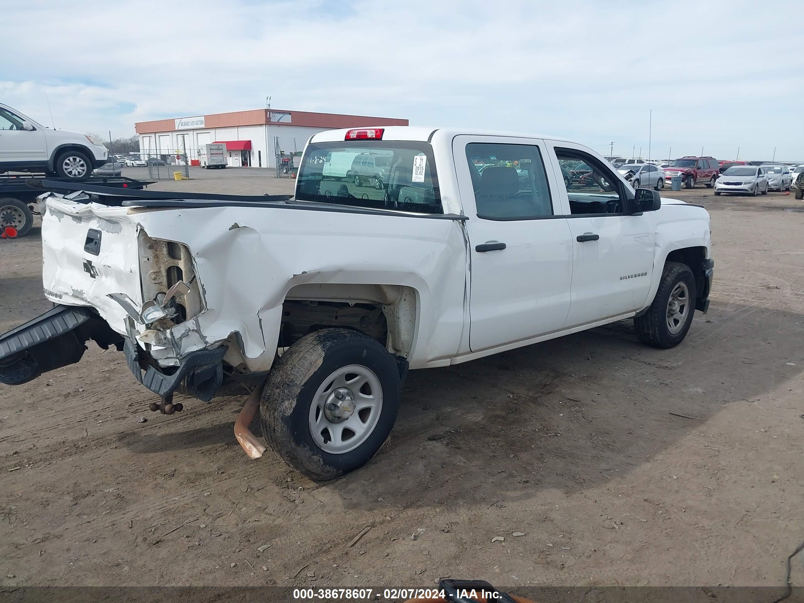 Photo 3 VIN: 3GCPCPEH9FG307829 - CHEVROLET SILVERADO 