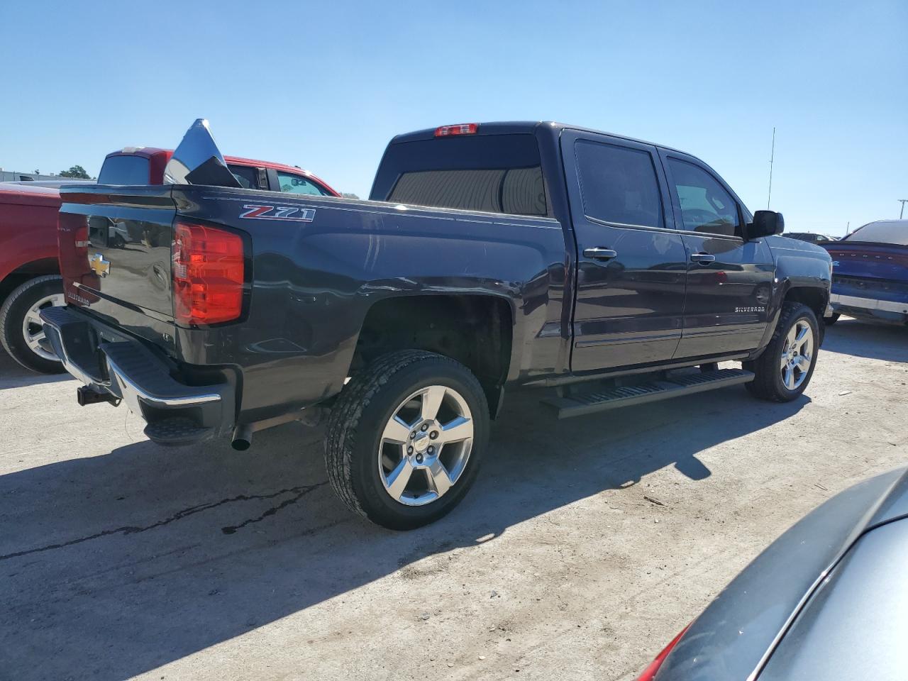 Photo 2 VIN: 3GCPCREC0FG351282 - CHEVROLET SILVERADO 