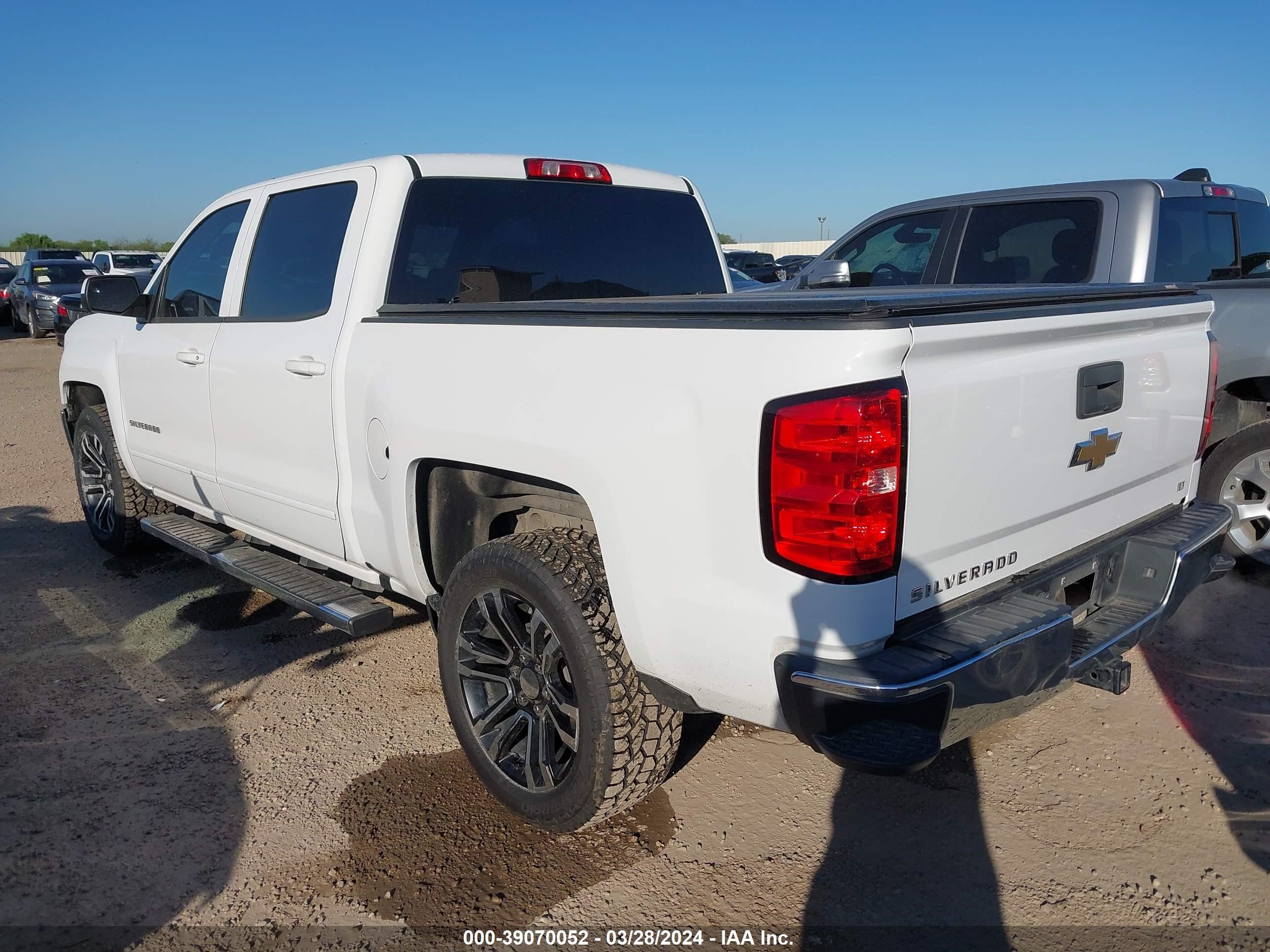 Photo 2 VIN: 3GCPCREC0HG407000 - CHEVROLET SILVERADO 