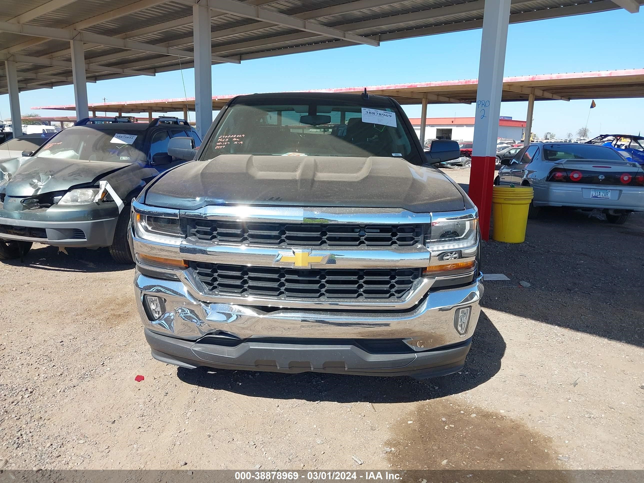 Photo 11 VIN: 3GCPCREC0JG412557 - CHEVROLET SILVERADO 