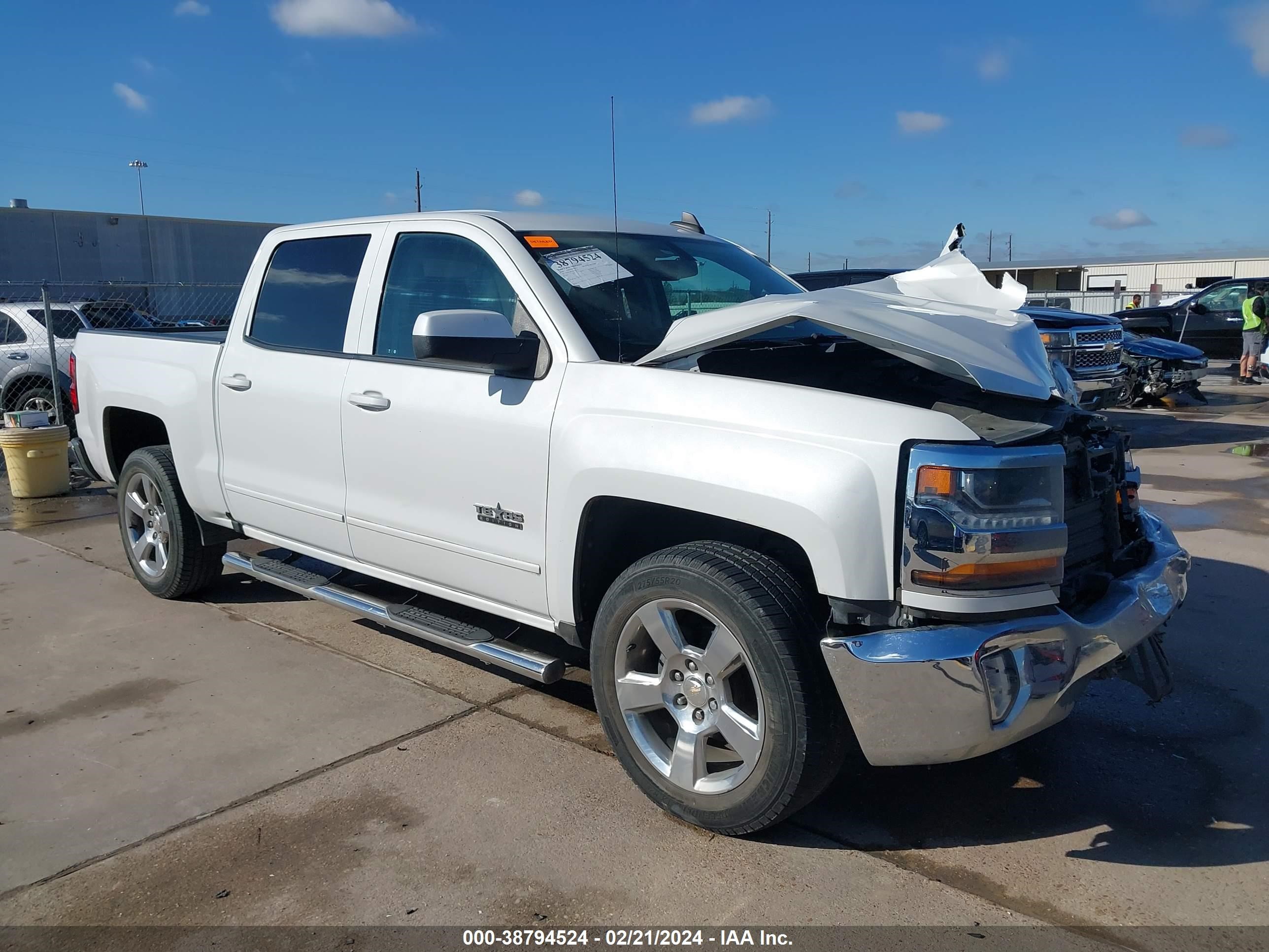 Photo 0 VIN: 3GCPCREC0JG561776 - CHEVROLET SILVERADO 