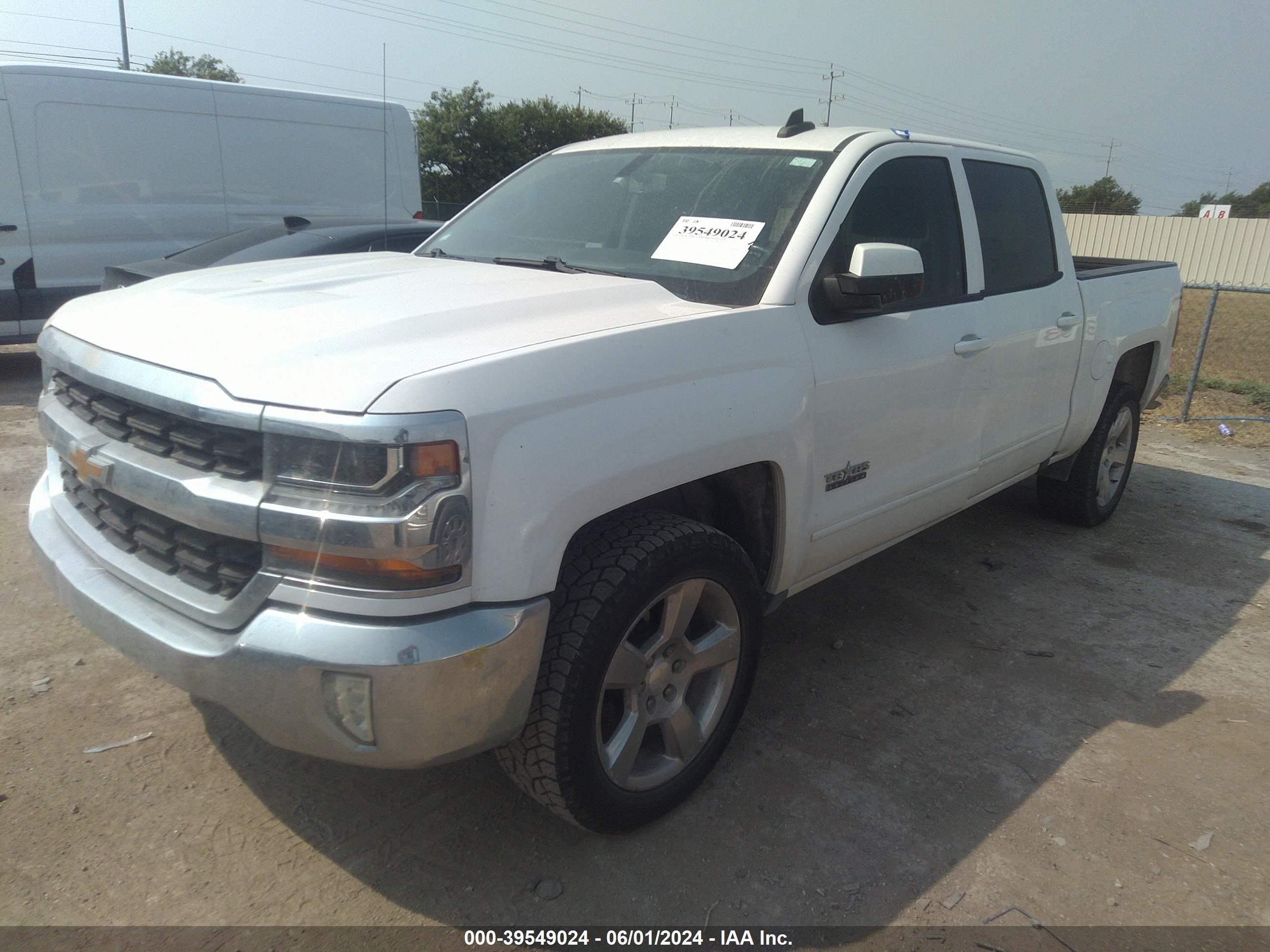 Photo 1 VIN: 3GCPCREC1HG338933 - CHEVROLET SILVERADO 