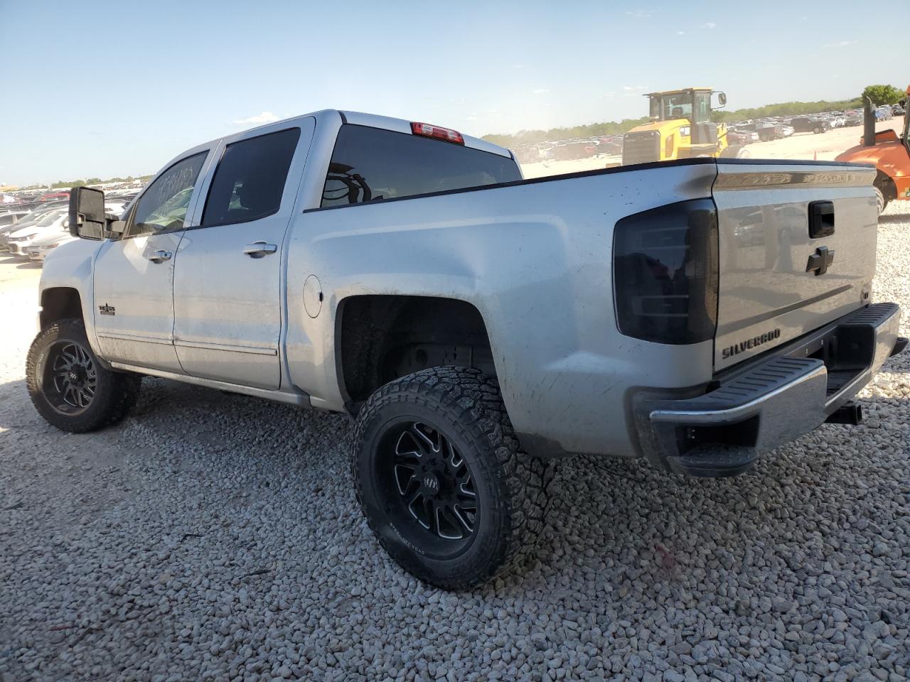 Photo 1 VIN: 3GCPCREC1JG458480 - CHEVROLET SILVERADO 