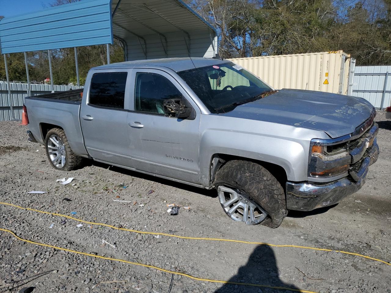 Photo 3 VIN: 3GCPCREC1JG581888 - CHEVROLET SILVERADO 