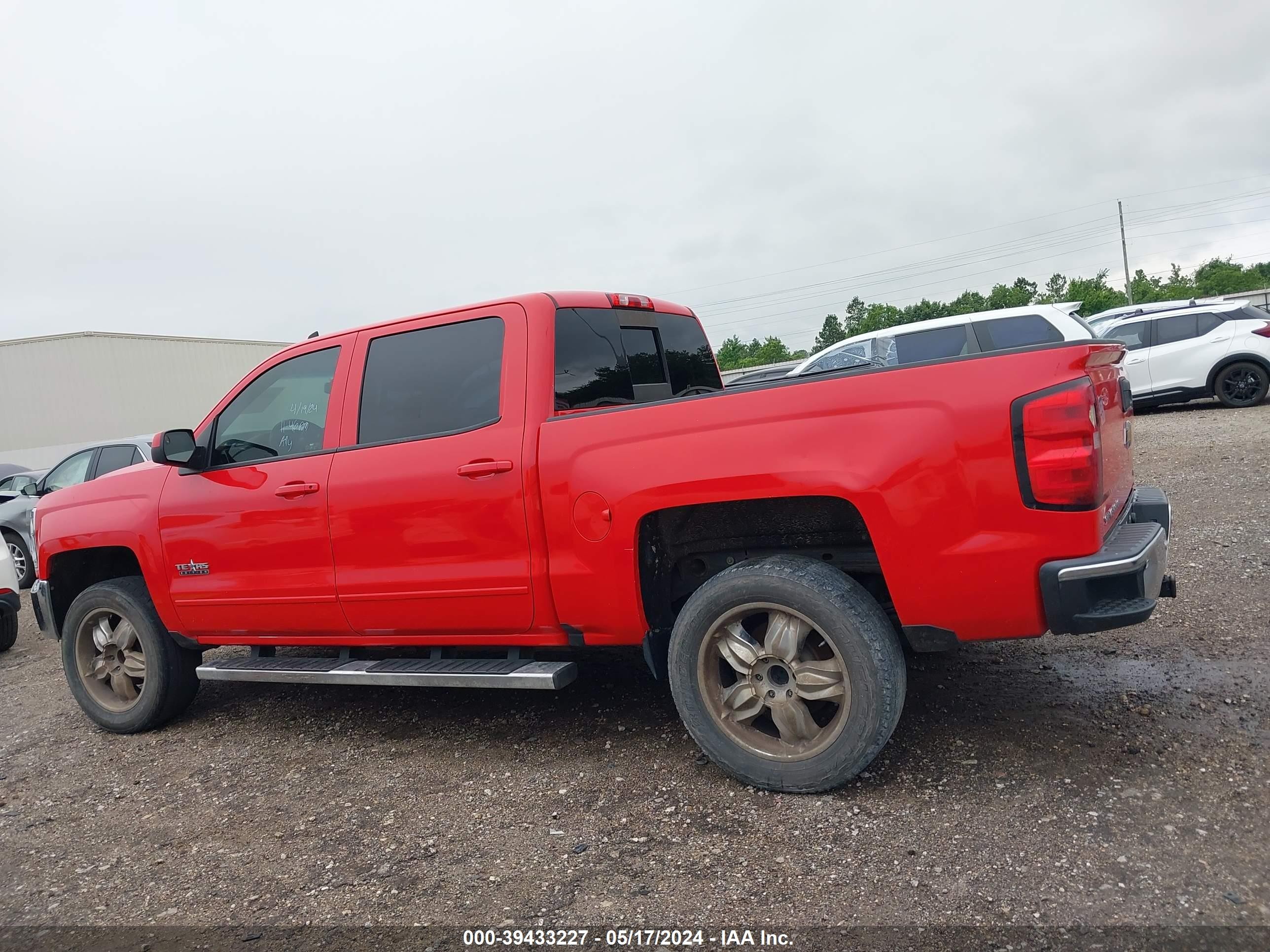 Photo 13 VIN: 3GCPCREC2HG142029 - CHEVROLET SILVERADO 