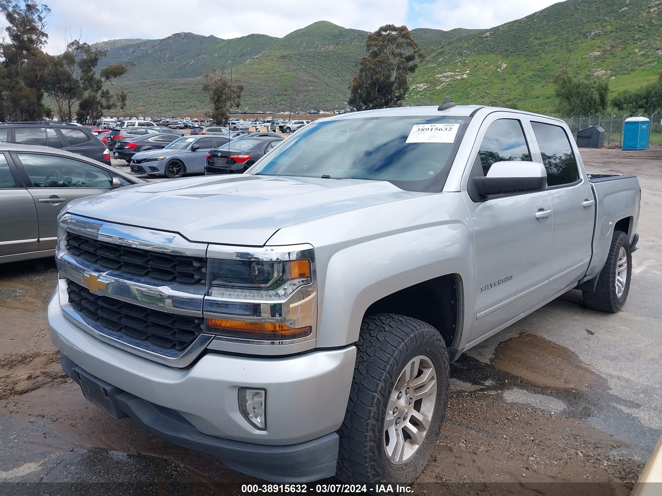 Photo 1 VIN: 3GCPCREC2HG144766 - CHEVROLET SILVERADO 