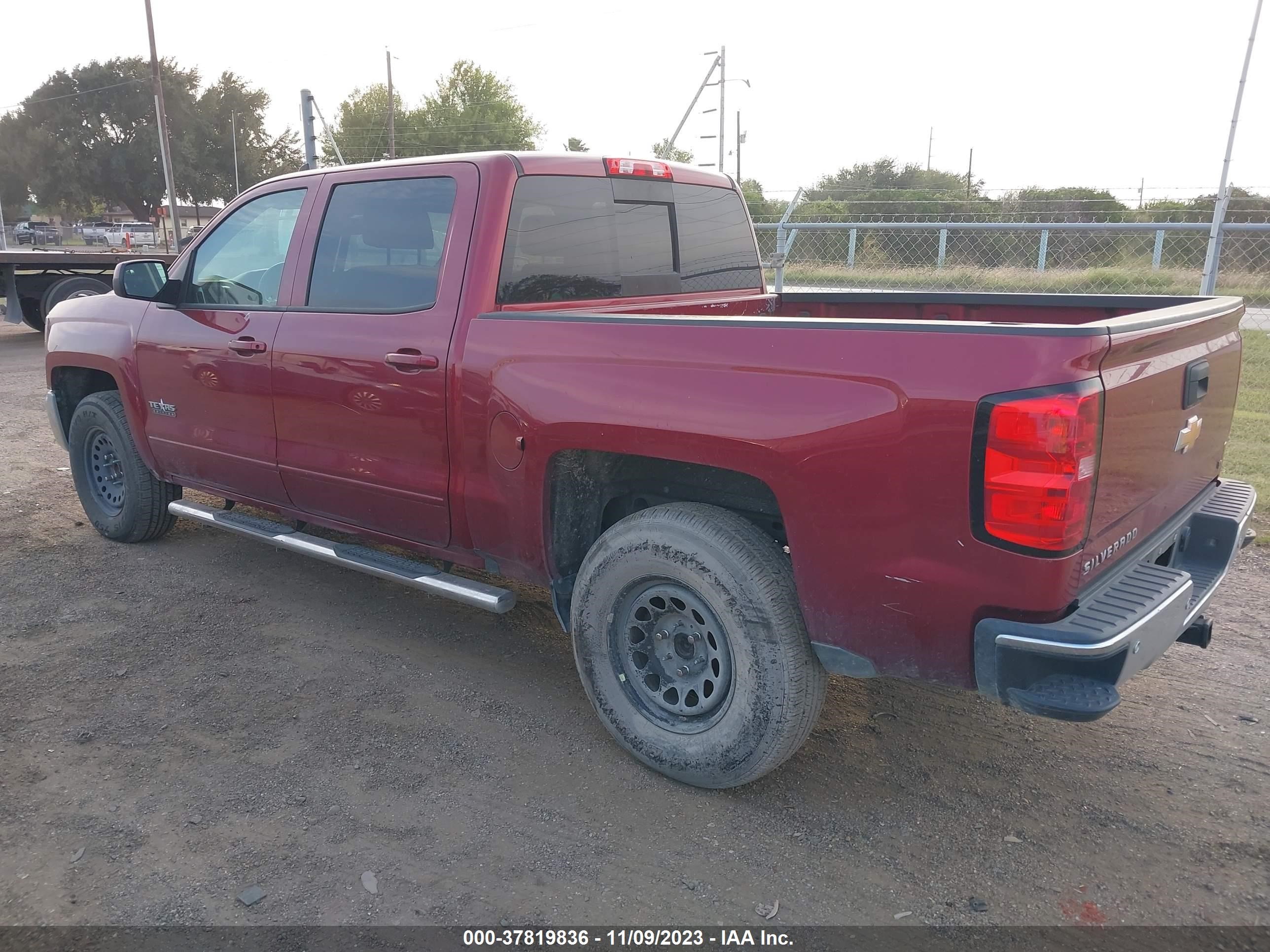 Photo 2 VIN: 3GCPCREC2JG278988 - CHEVROLET SILVERADO 