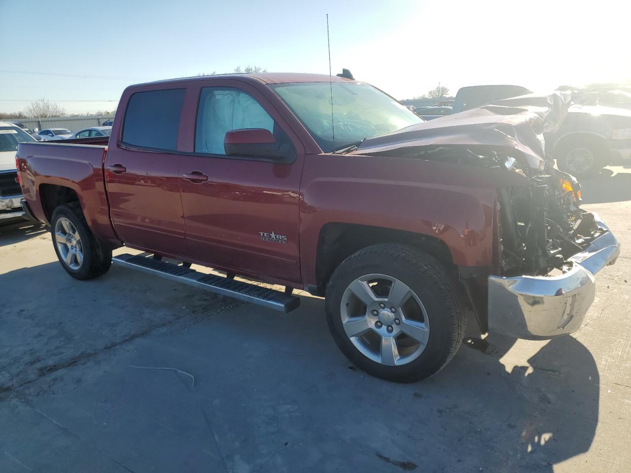 Photo 3 VIN: 3GCPCREC2JG628958 - CHEVROLET SILVERADO 