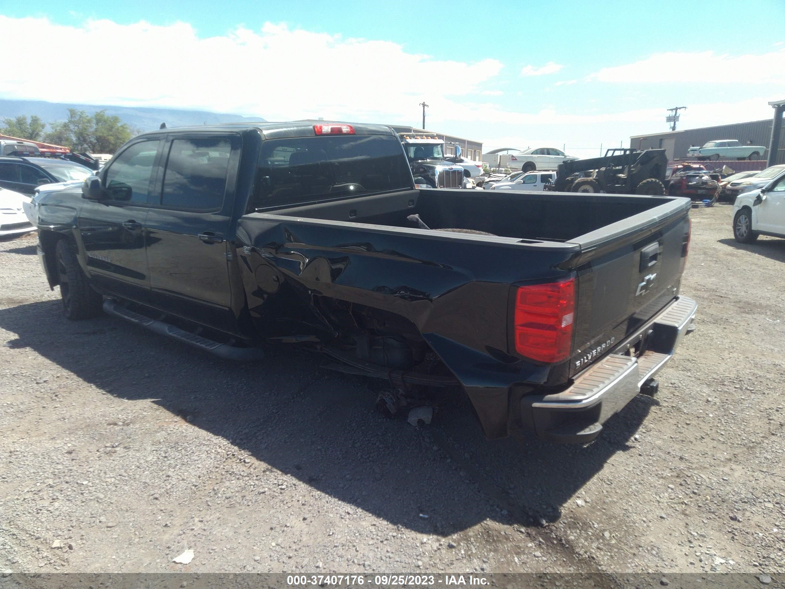 Photo 2 VIN: 3GCPCREC4FG325834 - CHEVROLET SILVERADO 