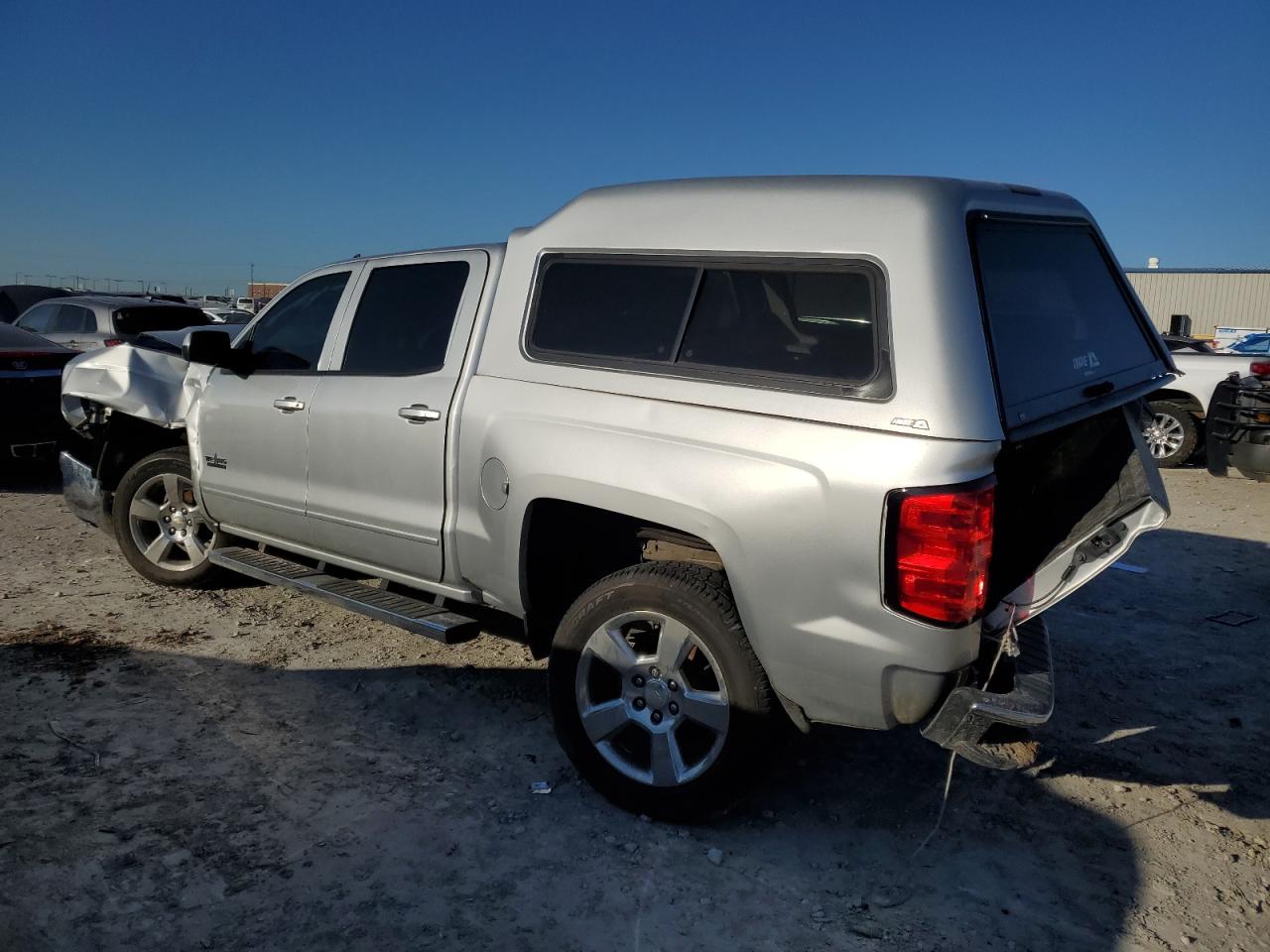 Photo 1 VIN: 3GCPCREC4HG358710 - CHEVROLET SILVERADO 