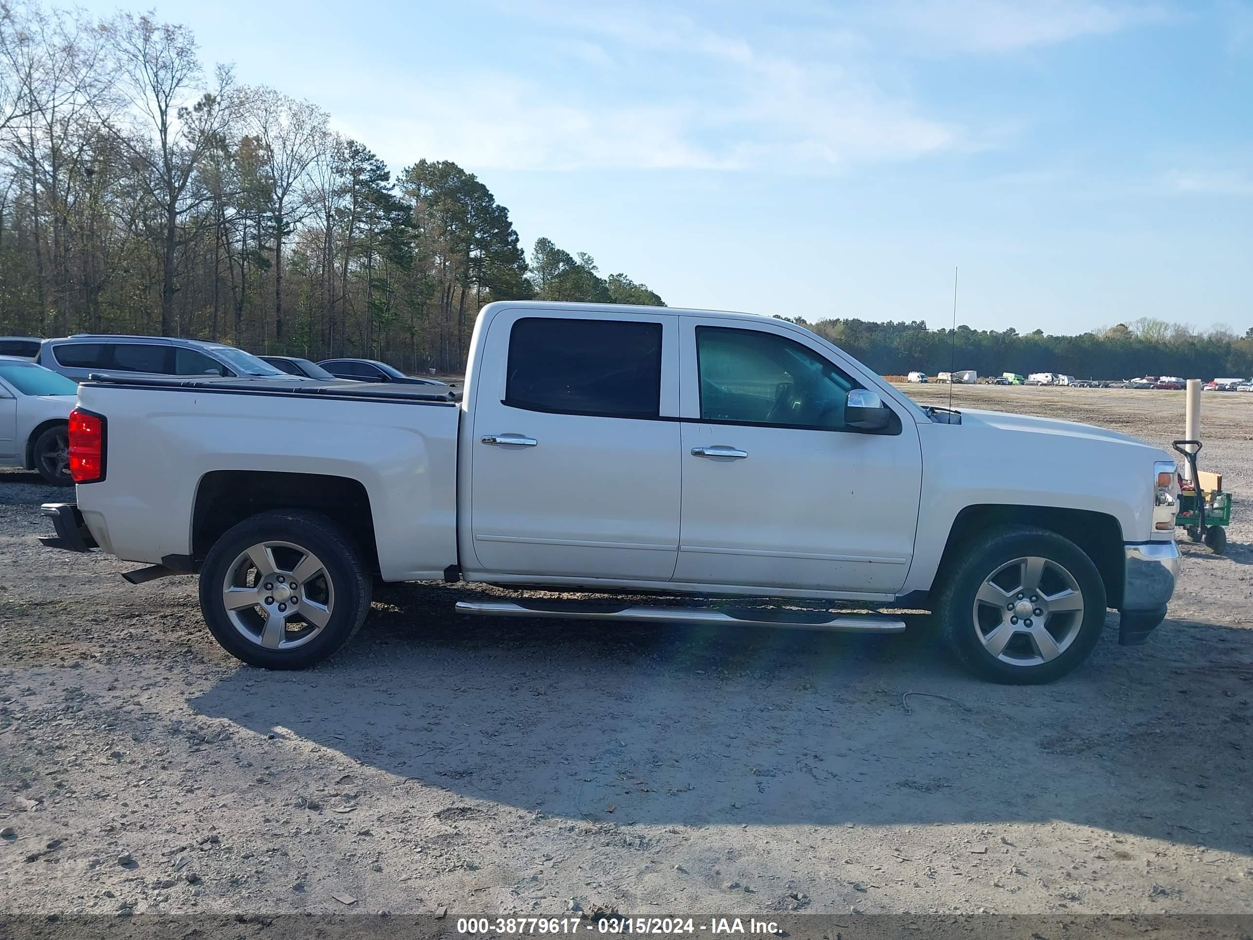 Photo 12 VIN: 3GCPCREC4JG532183 - CHEVROLET SILVERADO 