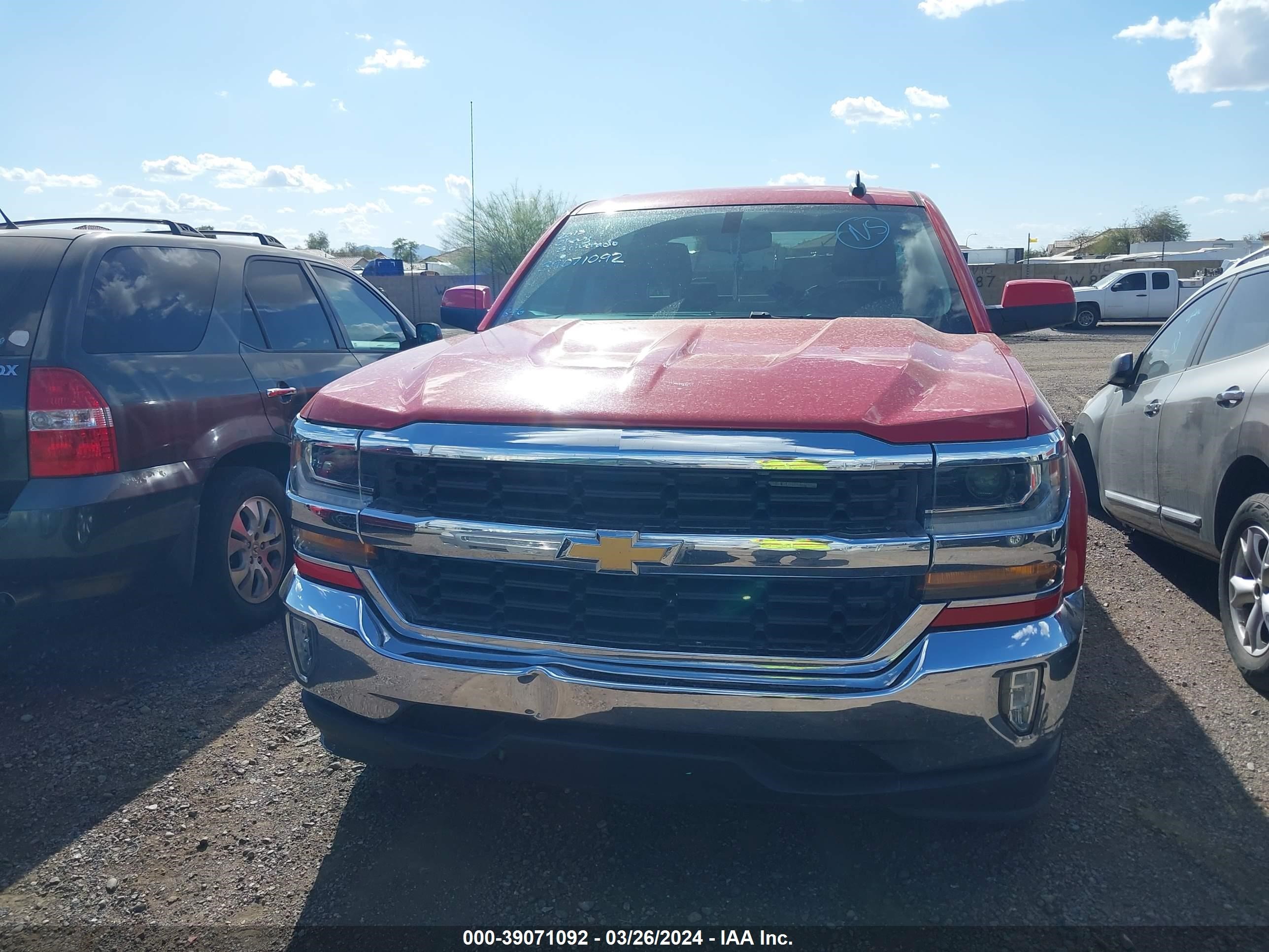 Photo 11 VIN: 3GCPCREC4JG576135 - CHEVROLET SILVERADO 