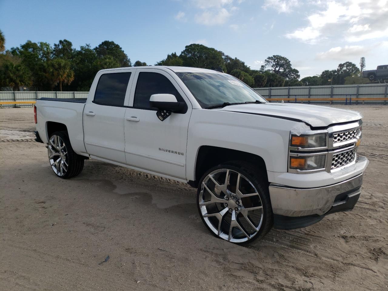 Photo 4 VIN: 3GCPCREC5FG321307 - CHEVROLET SILVERADO 