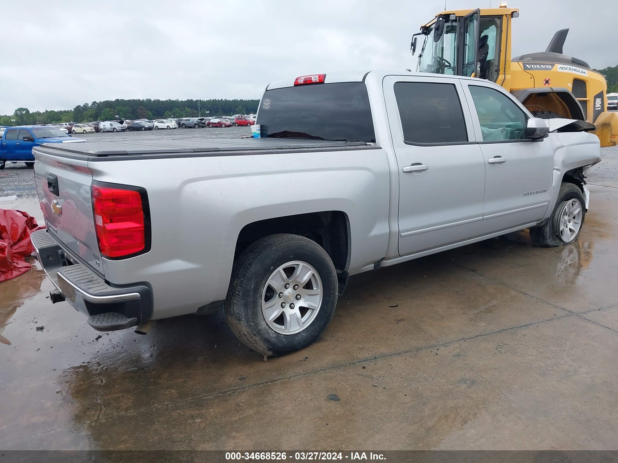 Photo 3 VIN: 3GCPCREC5JG367020 - CHEVROLET SILVERADO 