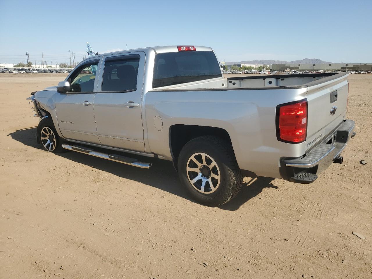 Photo 1 VIN: 3GCPCREC5JG392385 - CHEVROLET SILVERADO 