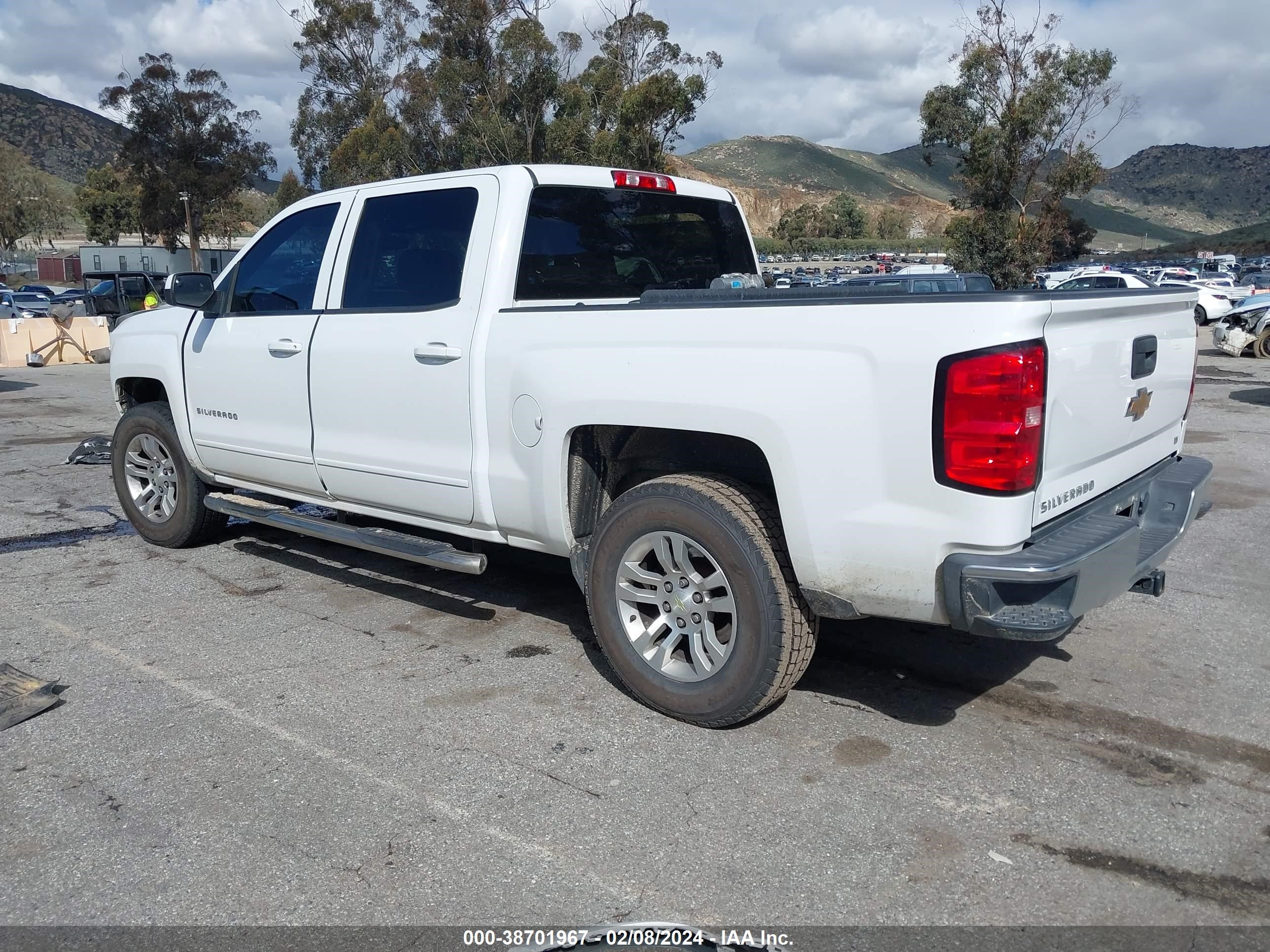 Photo 2 VIN: 3GCPCREC6FG273140 - CHEVROLET SILVERADO 