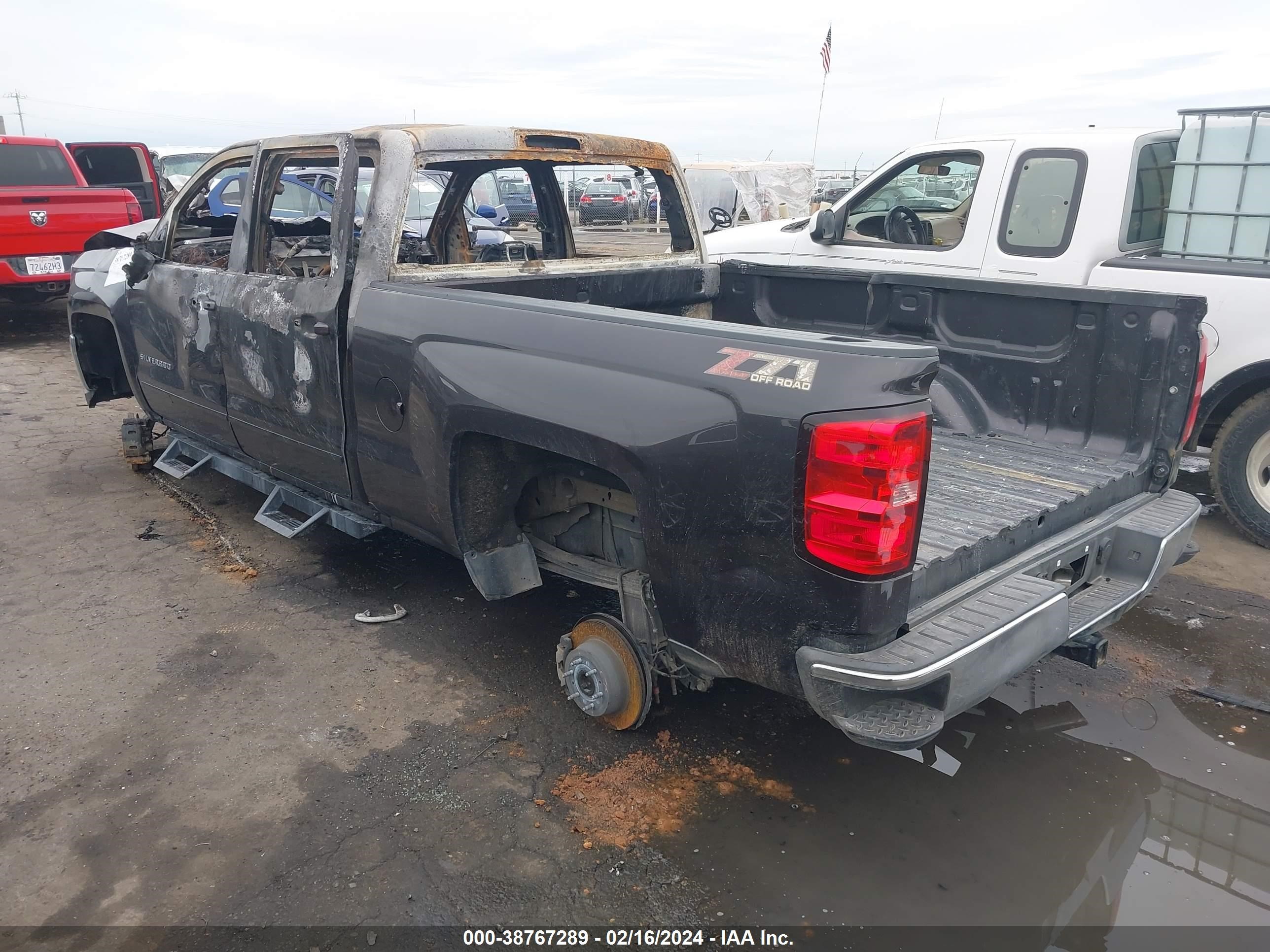 Photo 2 VIN: 3GCPCREC6GG246862 - CHEVROLET SILVERADO 