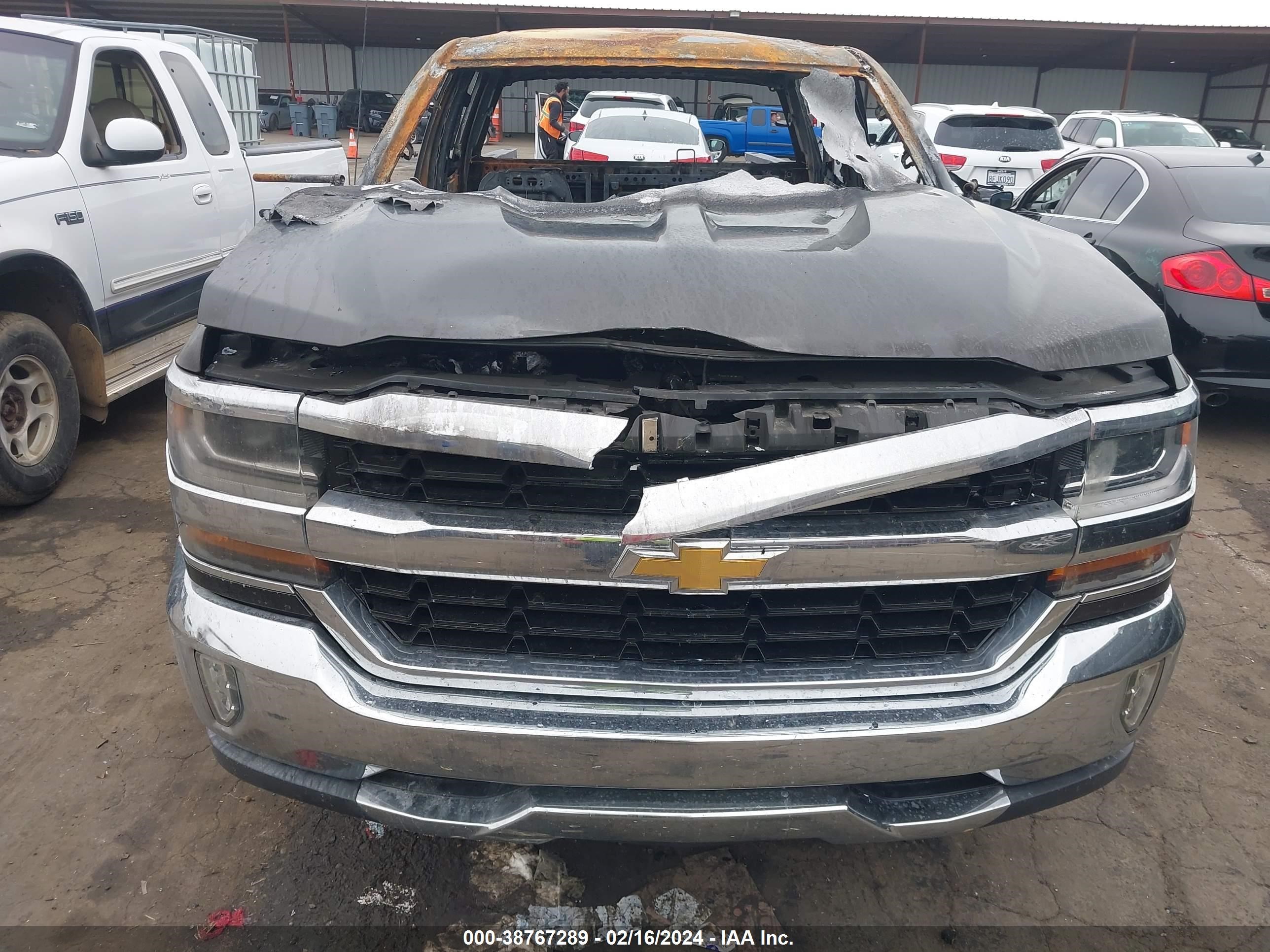 Photo 9 VIN: 3GCPCREC6GG246862 - CHEVROLET SILVERADO 