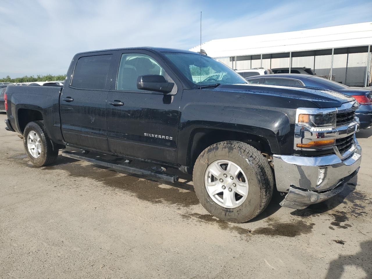 Photo 3 VIN: 3GCPCREC6JG450343 - CHEVROLET SILVERADO 