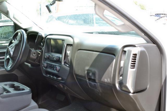 Photo 6 VIN: 3GCPCREC8JG142803 - CHEVROLET SILVERADO 