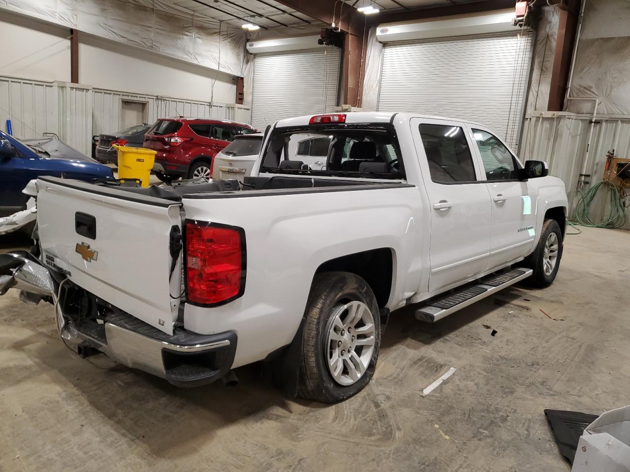 Photo 2 VIN: 3GCPCREC8JG221792 - CHEVROLET SILVERADO 