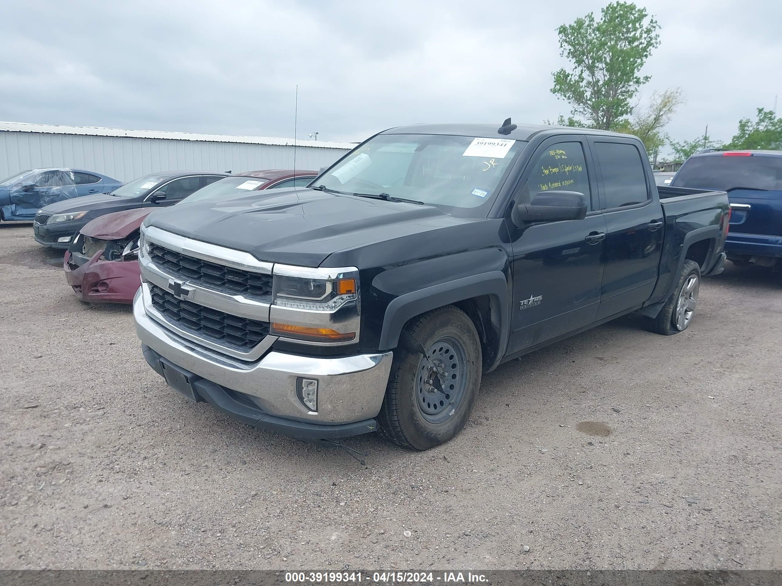 Photo 1 VIN: 3GCPCREC9JG215032 - CHEVROLET SILVERADO 