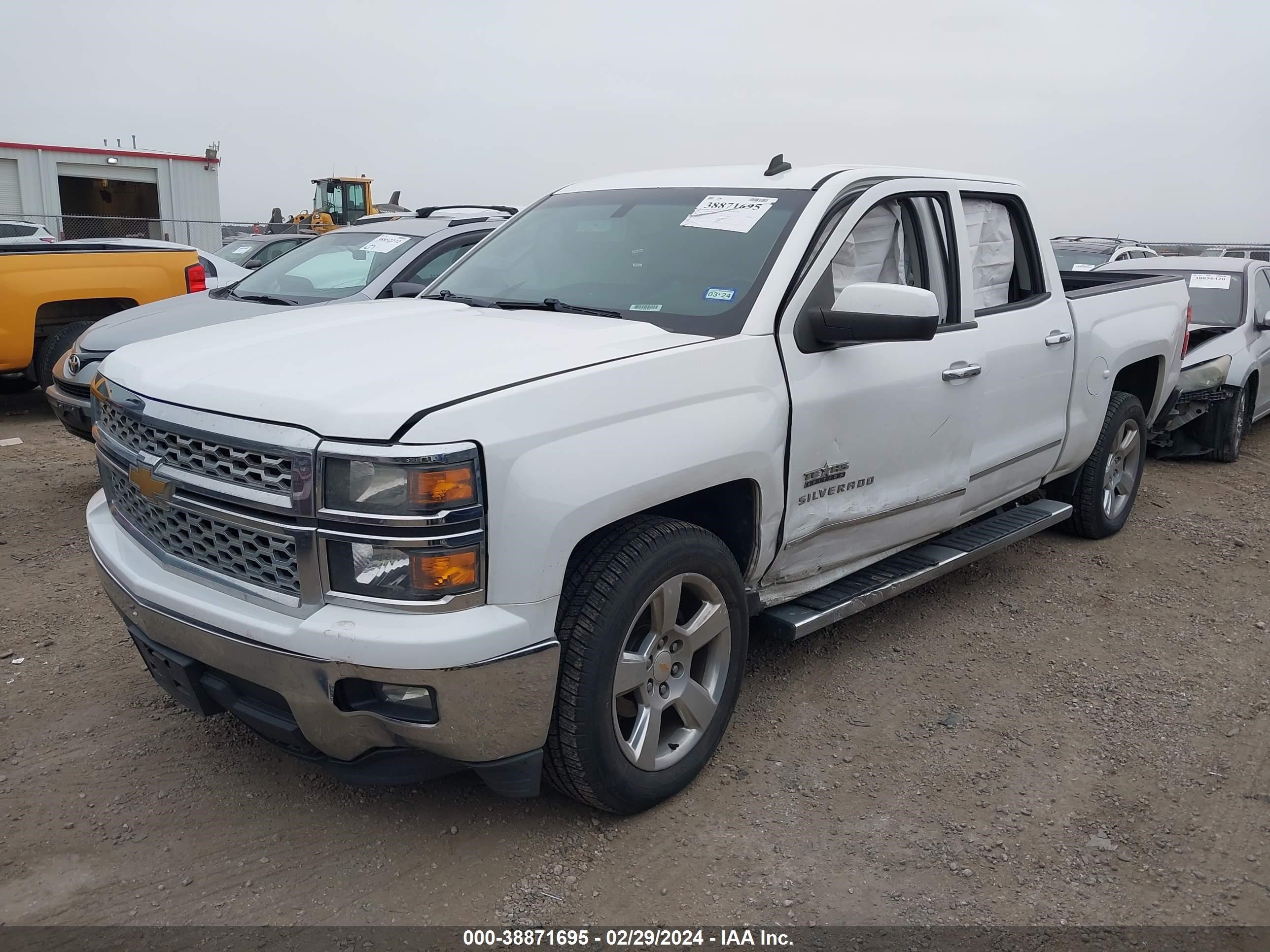 Photo 1 VIN: 3GCPCRECXEG103393 - CHEVROLET SILVERADO 