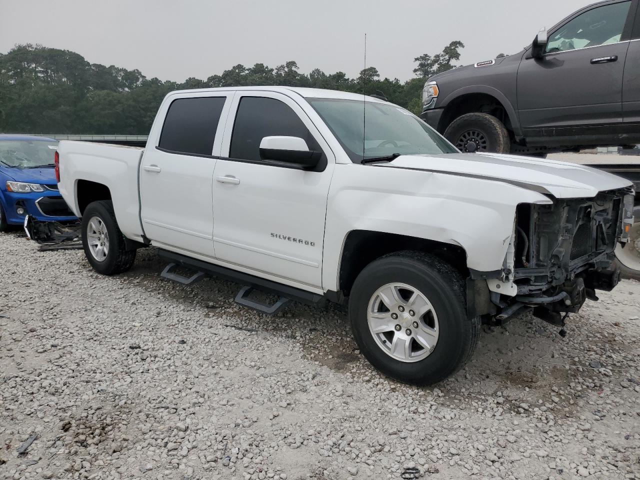 Photo 3 VIN: 3GCPCRECXJG359415 - CHEVROLET SILVERADO 