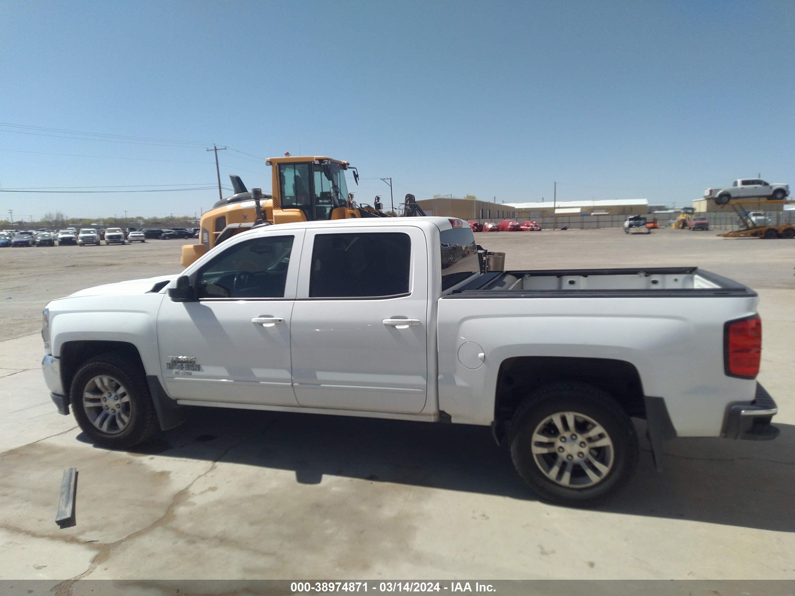 Photo 13 VIN: 3GCPCREH2JG338246 - CHEVROLET SILVERADO 