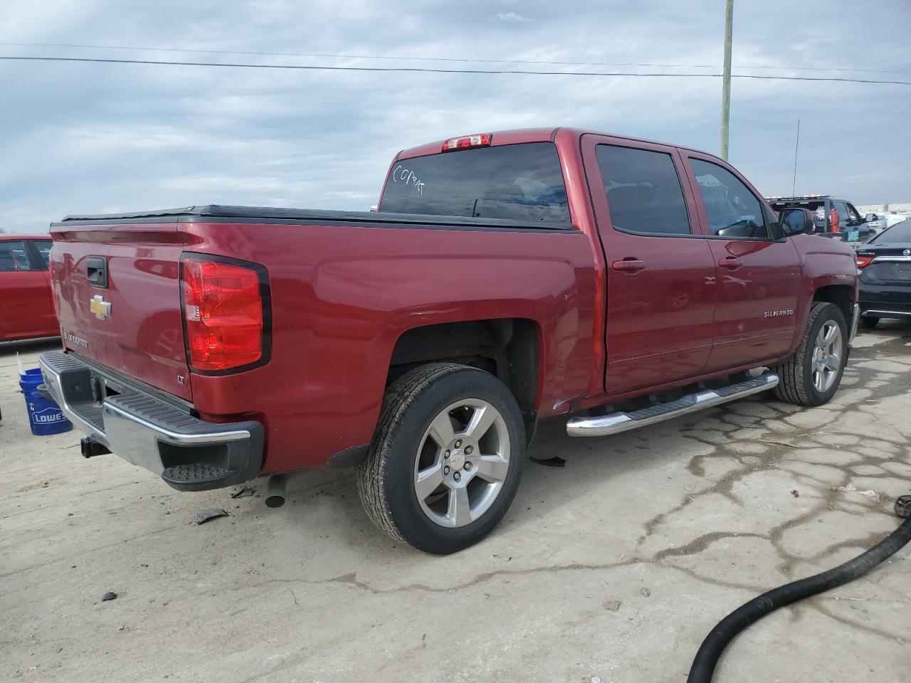 Photo 2 VIN: 3GCPCREH9JG451529 - CHEVROLET SILVERADO 