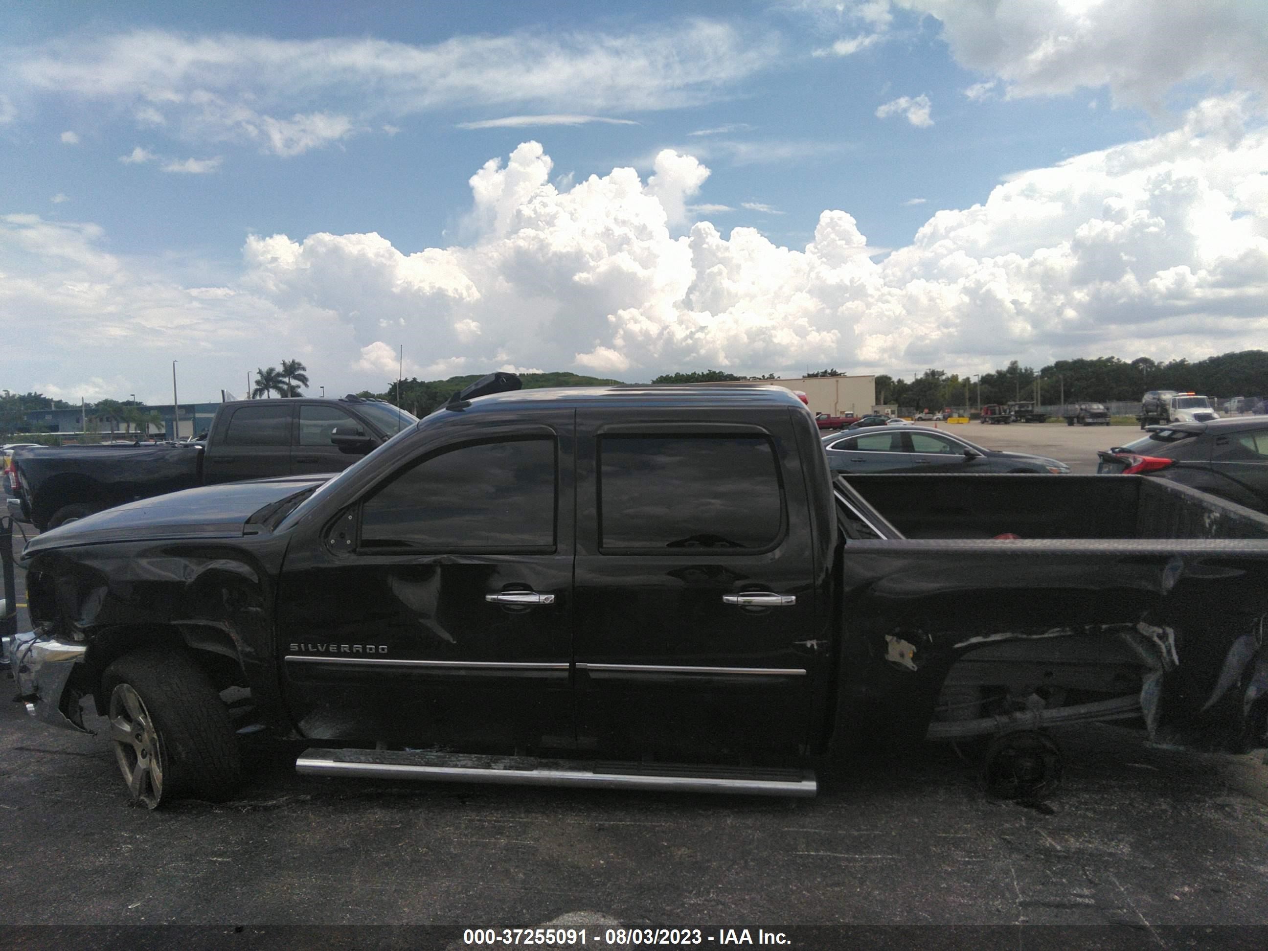 Photo 13 VIN: 3GCPCSE00DG126385 - CHEVROLET SILVERADO 