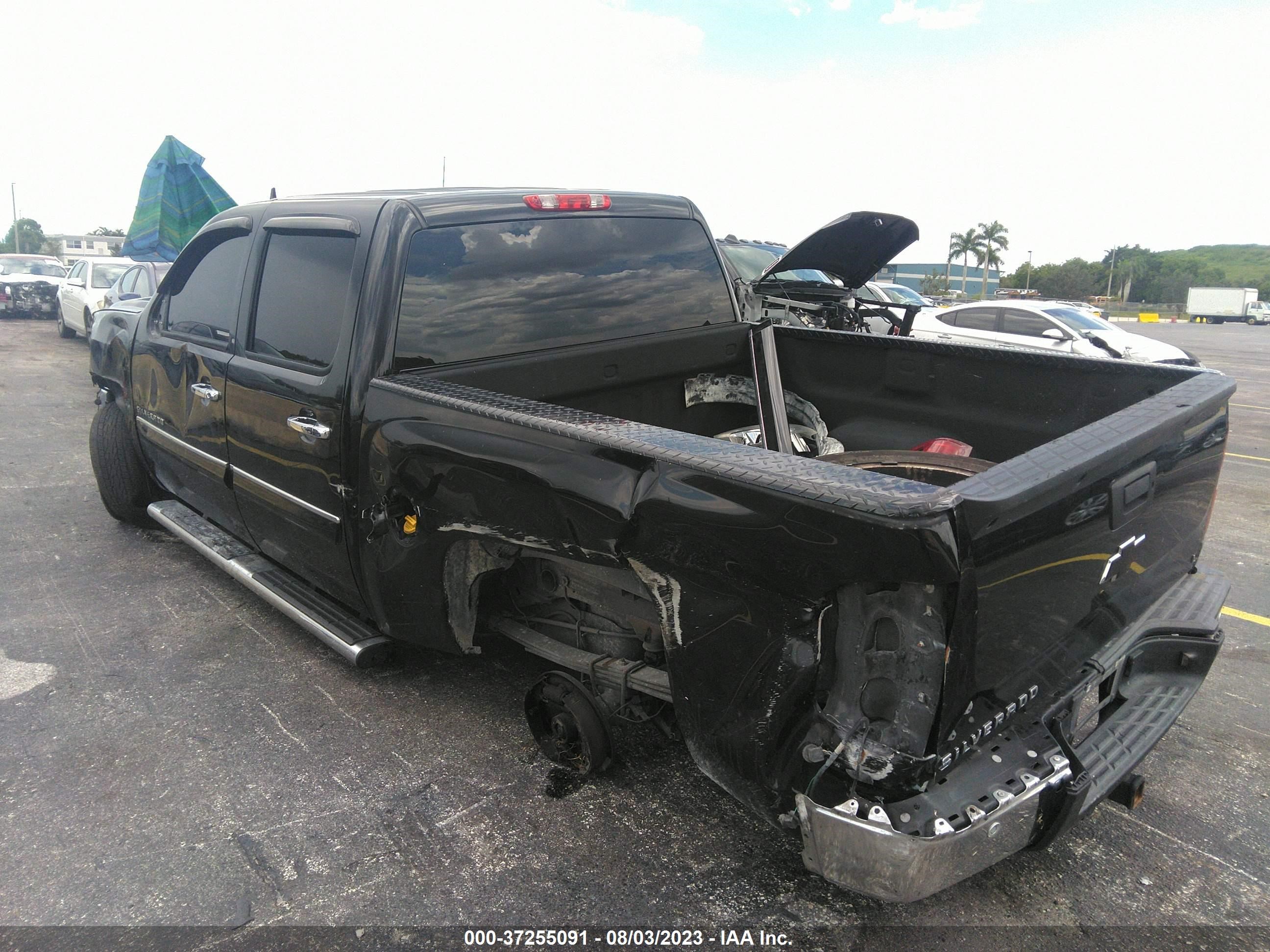 Photo 2 VIN: 3GCPCSE00DG126385 - CHEVROLET SILVERADO 