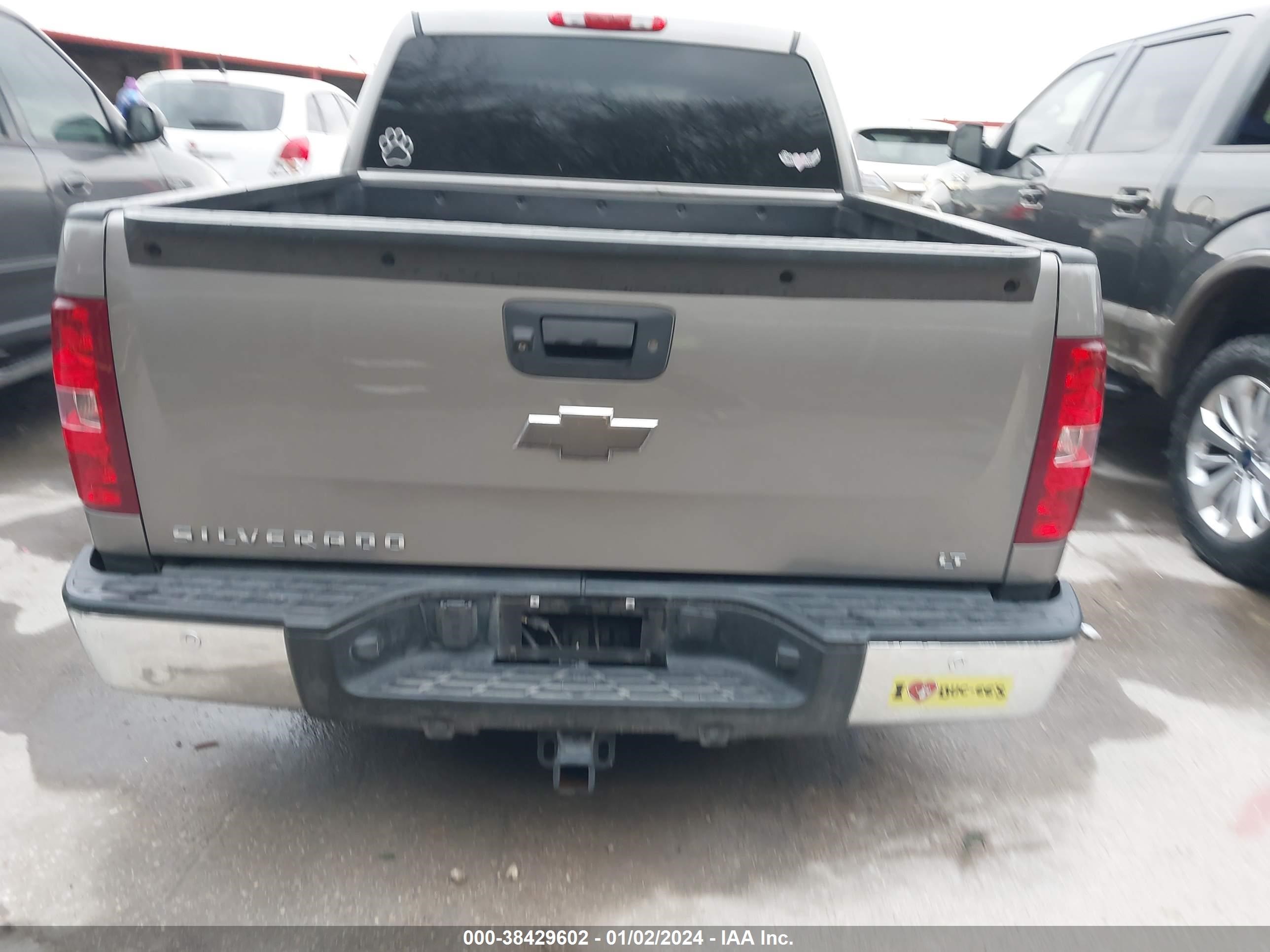 Photo 14 VIN: 3GCPCSE01DG148282 - CHEVROLET SILVERADO 