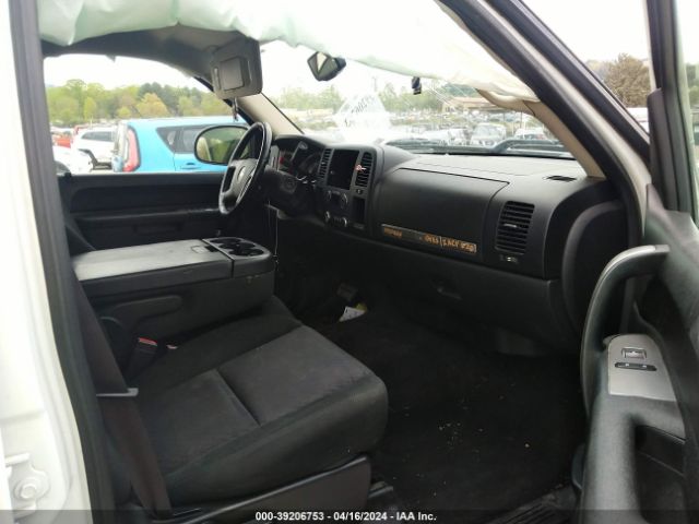 Photo 4 VIN: 3GCPCSE02BG377969 - CHEVROLET SILVERADO 