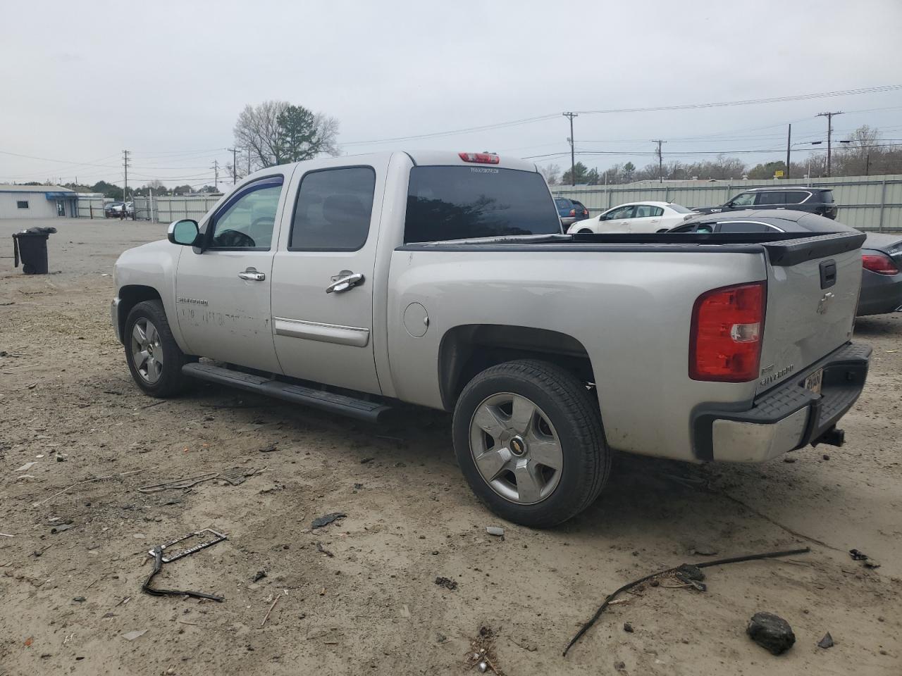 Photo 1 VIN: 3GCPCSE02BG396649 - CHEVROLET SILVERADO 