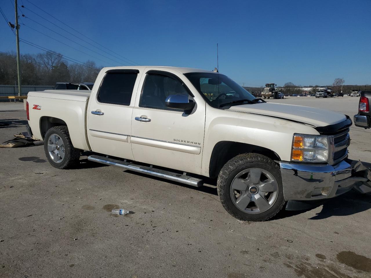 Photo 3 VIN: 3GCPCSE02CG140397 - CHEVROLET SILVERADO 