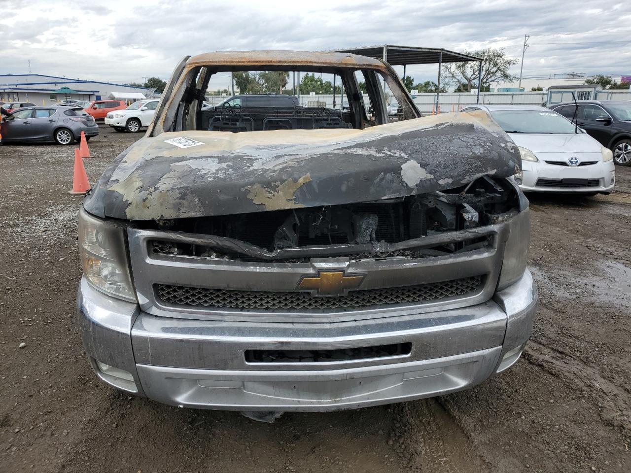 Photo 4 VIN: 3GCPCSE02CG215972 - CHEVROLET SILVERADO 