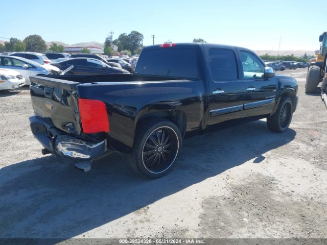 Photo 3 VIN: 3GCPCSE03BG261891 - CHEVROLET SILVERADO 