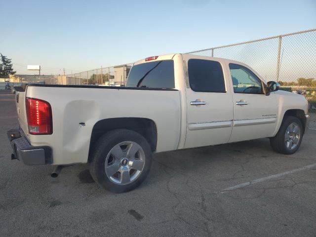 Photo 2 VIN: 3GCPCSE03DG332638 - CHEVROLET SILVERADO 