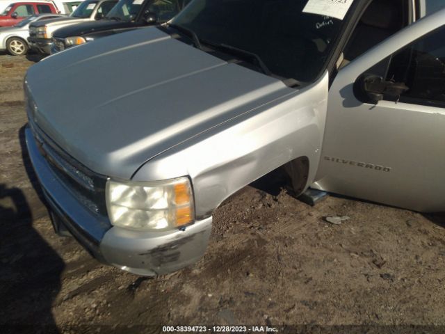 Photo 5 VIN: 3GCPCSE04BG293233 - CHEVROLET SILVERADO 1500 